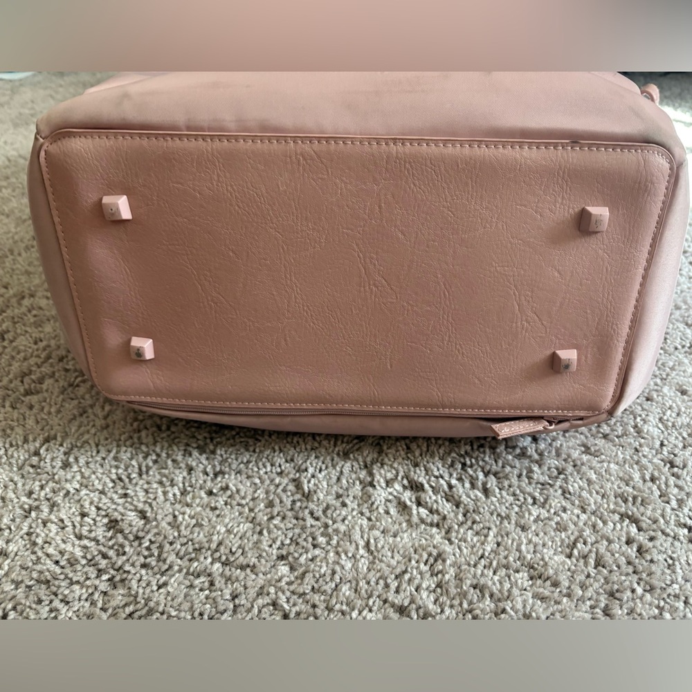 Beis Commuter Tote in Atlas Pink - Picture 8 of 16